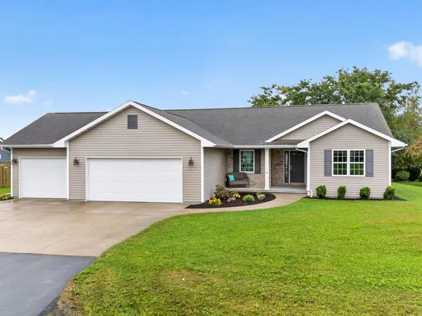 3875 Duchess Ln, Oshkosh, WI 54904