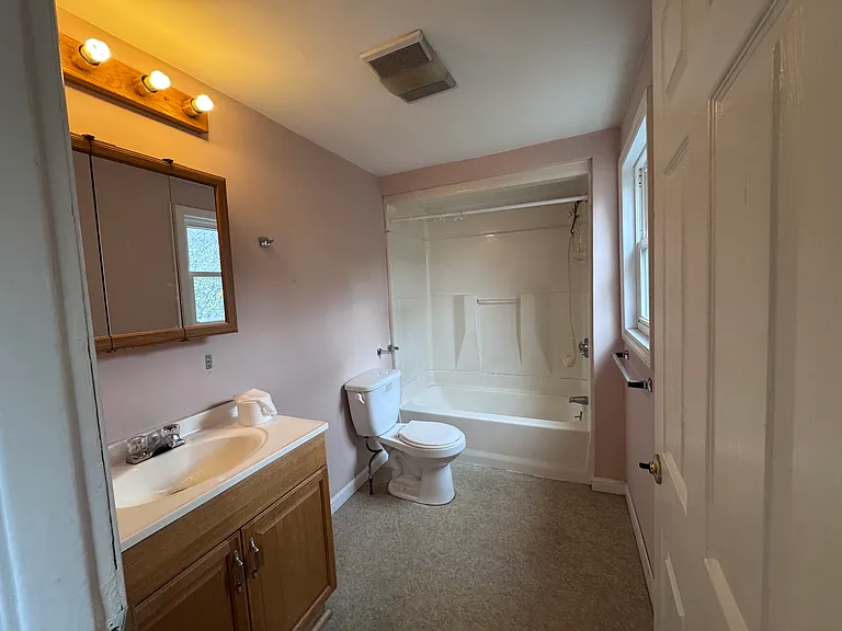 10 Foundry St #2 — Photo 10