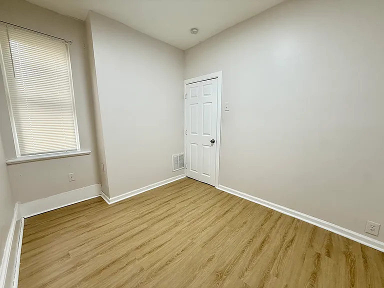 4511 N Colorado St — Photo 12