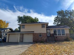 5965 4th St NE, Fridley, MN 55432