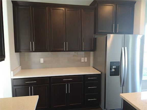 5th image of 1126 Autumns Wood Cir #E