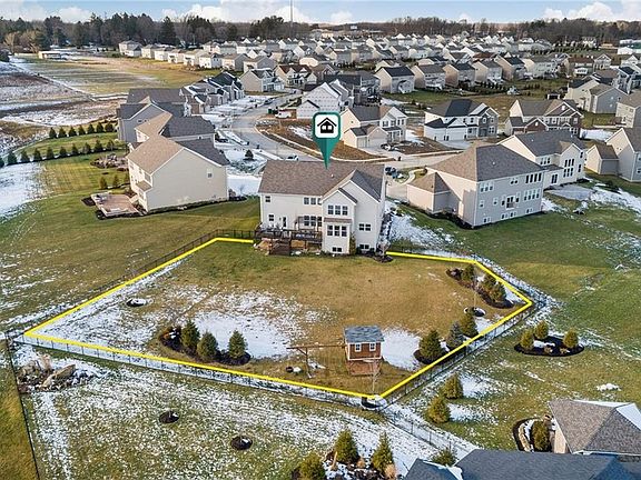 4th image of 5235 Duxbury Dr
