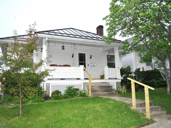 1517 Stanton Ave, Zanesville, OH 43701