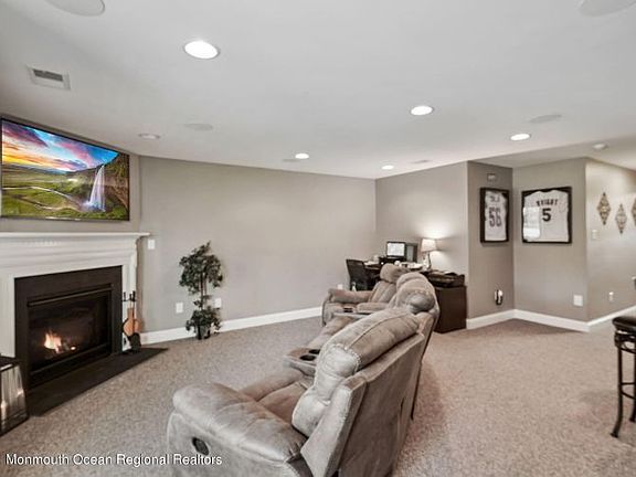 5th image of 205 Mississippi St #605
