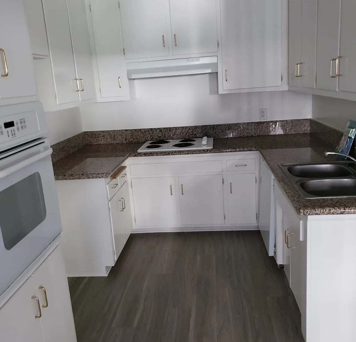 2 bed, 1340 sqft, $2,695 — Photo 2