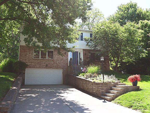 2nd image of 2362 Burklin Dr