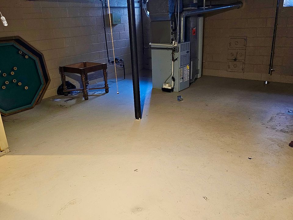 2nd image of 20687 Country Club Dr