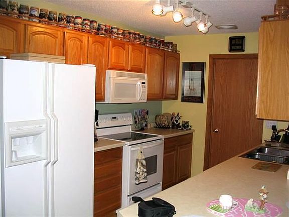 4th image of 4061 24th Ave S