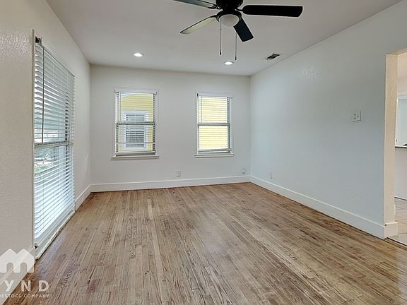 2nd image of 2302 S Polk St
