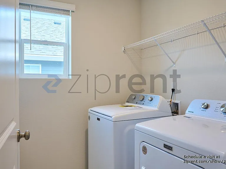 17409 NW 10th Ave — Photo 17