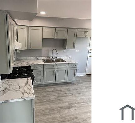 3rd image of 8020 S Yates Blvd #3A