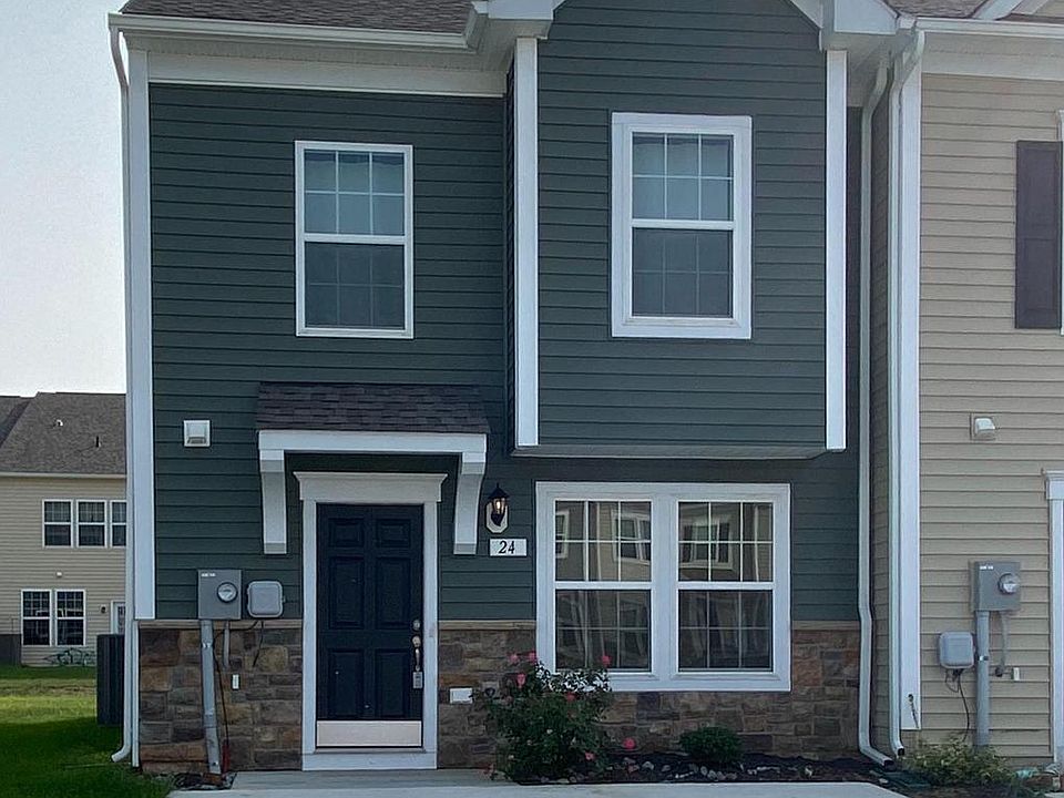 1st image of 24 Healey Ct