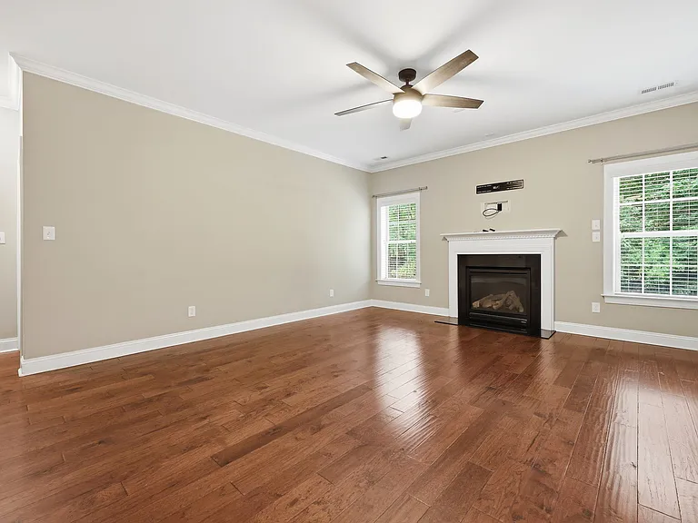 265 Heather Brook Cir — Photo 24