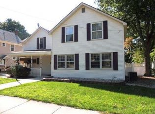 109 W Telegraph St, Dowagiac, MI 49047
