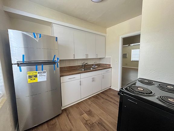 3rd image of 421 NE 82nd St #2A