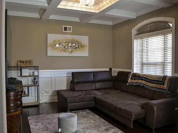 3rd image of 1504 Benton Park Pl