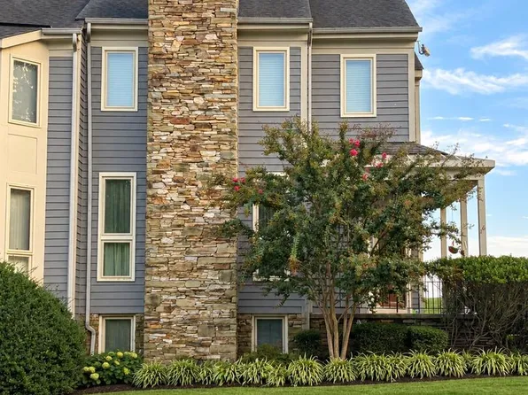 16 Coachmont Ct, Baltimore, MD 21209