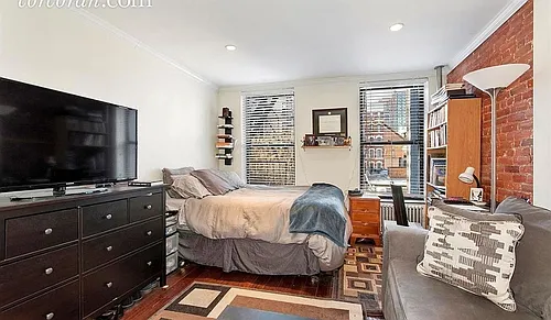 23 Clinton St Photo 1