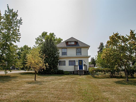 2nd image of 353 Willow St E