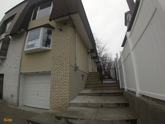 2nd image of 752 Tompkins Ave