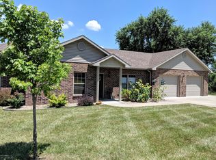 1323 Karen Dr, Jefferson City, MO 65101