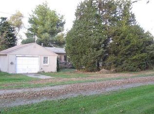 864 Anthony Rd, Portsmouth, RI 02871