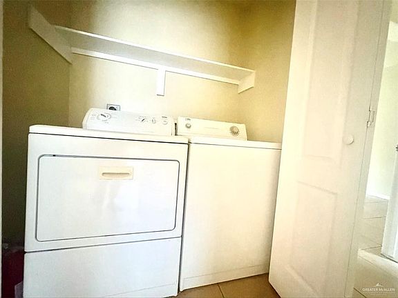 5th image of 1802 S Kumquat St #B