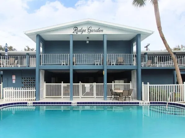 3001 Bee Ridge Rd #201, Sarasota, FL 34239