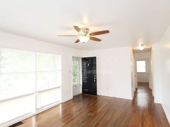 4th image of 3006 Manor Dr