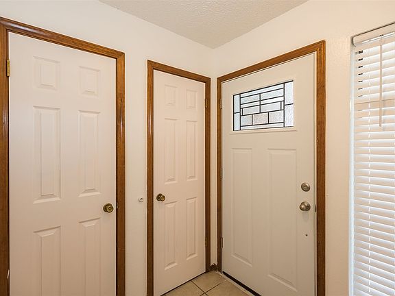 3rd image of 6152 SW Oak Cliff Ave