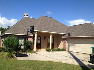 2442 Old Bay Rd, Biloxi, MS 39531