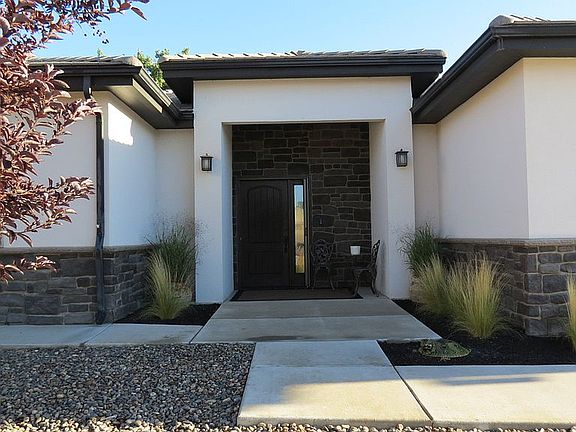 3rd image of 5609 The Greens Ct