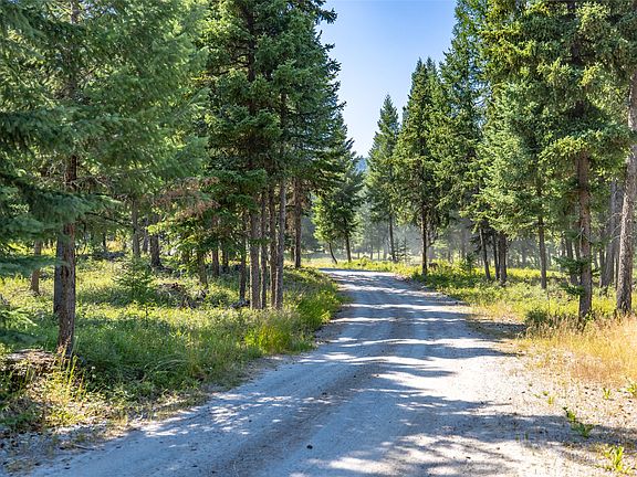 3rd image of 1695 Wild Bill Rd