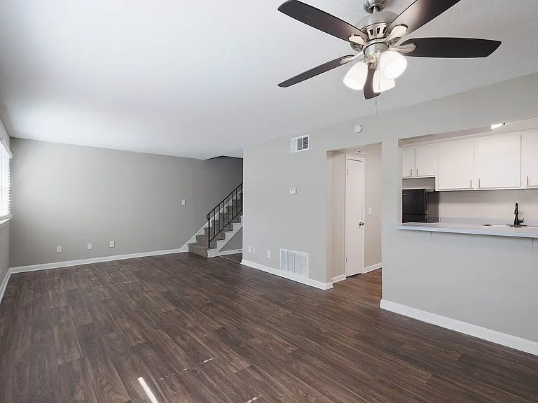 Hampton Hall | Comfort, Convenience, & Community All In One — Photo 376