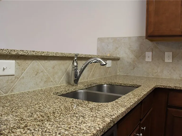 5624 Moresby Ct — Photo 11