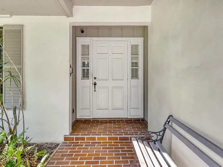 5548 Shirley Dr — Photo 6