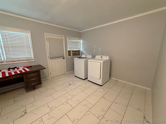 5th image of 1620 N Lewis Pl