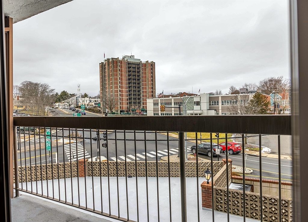 47 Mystic St APT 2D, Arlington, MA 02474 Zillow