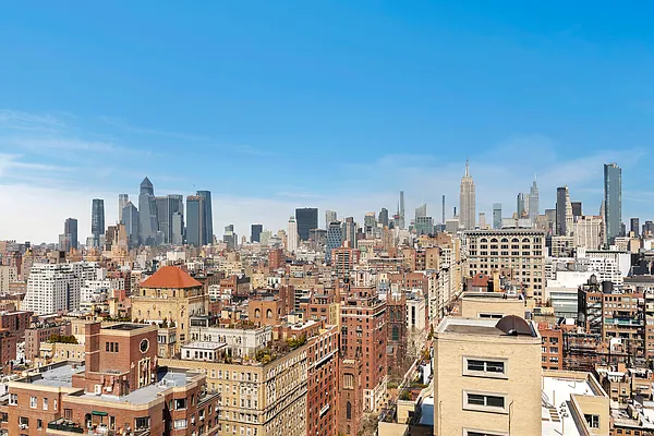 Sold by Douglas Elliman | media 7