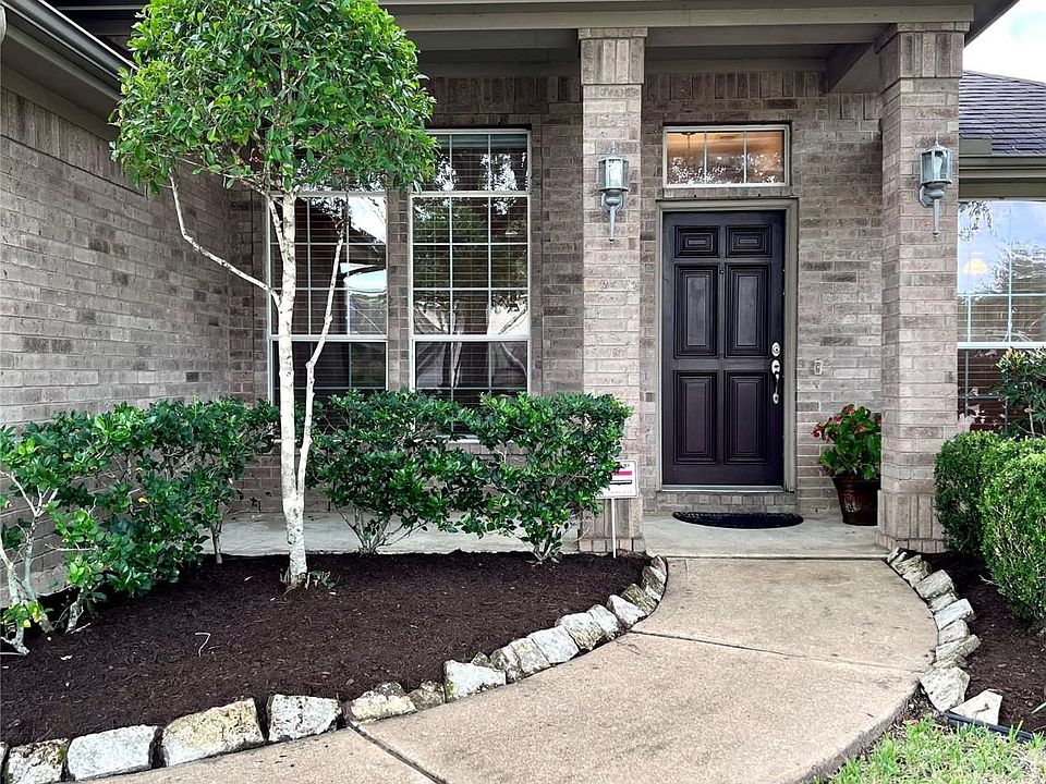1st image of 5764 Lightstone Ln