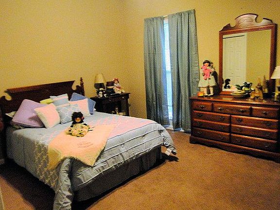 5th image of 628 Whitthorne St #628