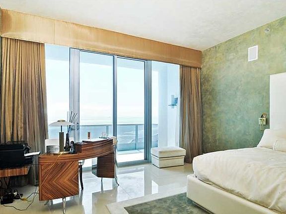 4th image of 5959 Collins Ave APT 1906