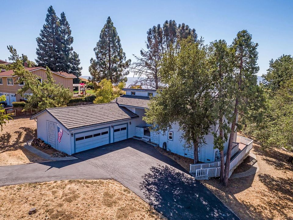 1st image of 16565 Jackson Oaks Dr