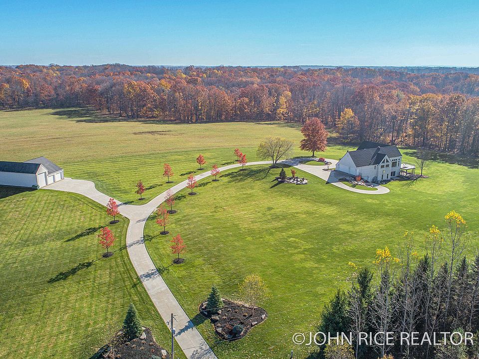 1st image of 3026 Deer Run