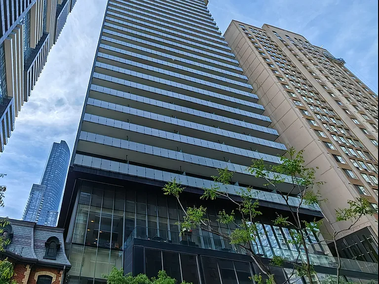 15 Grenville St #1601 — Photo 1