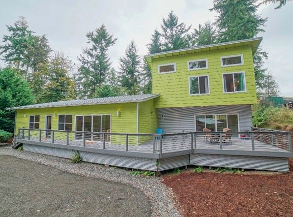 3rd image of 9711 Moller Dr NW