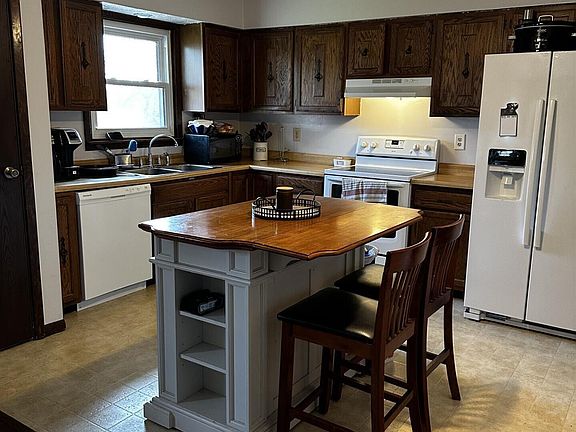 4th image of 7312 Saratoga Ct