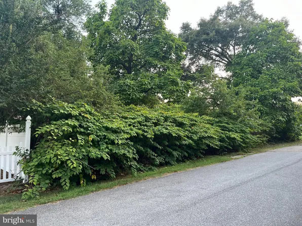 343 Metropolitan Blvd, Pasadena, MD 21122