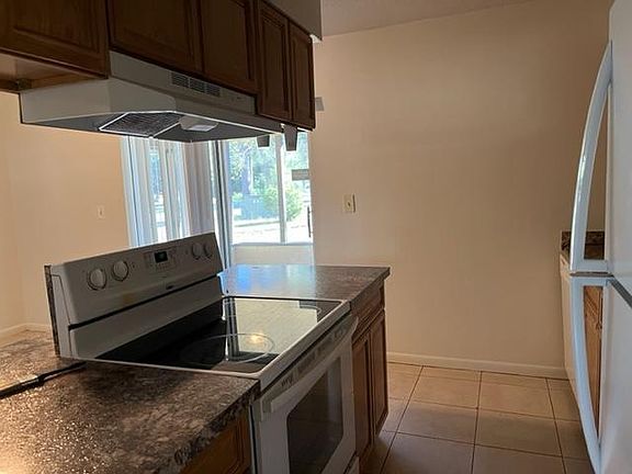 4th image of 2649 NW 57th Pl
