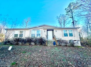 1209 Daniels Rd, Trenton, GA 30752